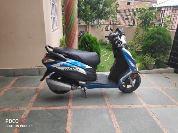 hero-dash-scooter-big-1