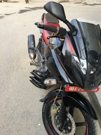 pulsar-220-big-0