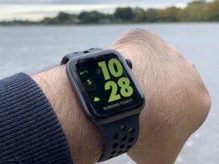 Apple Watch Nike edition series 4 44mm