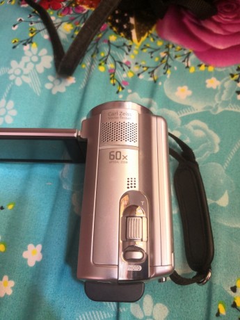 sony-dcr-sx-60-16-gb-handycam-camcorder-big-2