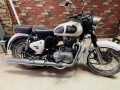 royal-enfield-classic-350-90lot-small-0