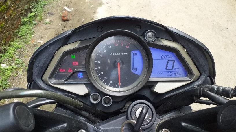 pulsar-ns200-92-lot-big-3