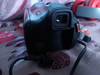 Canon Ivis HF M43 HD Video Camera 64 GB