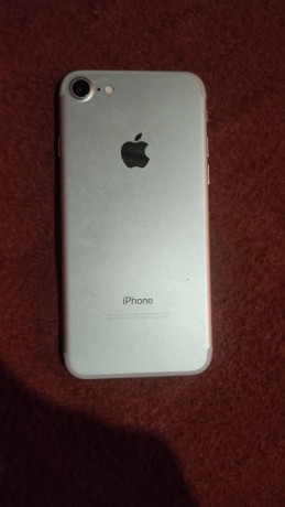 iphone-7-128-gb-big-0
