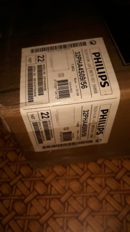 philips-32inch-led-tv-big-1