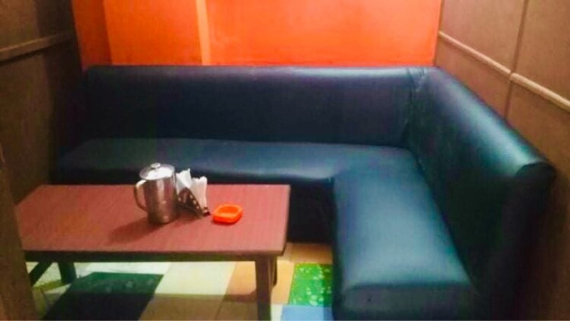 fast-food-restaurant-momo-center-for-sale-big-3