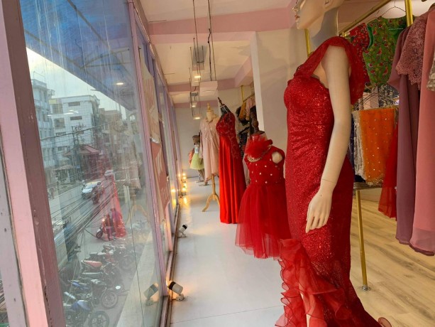 boutique-for-sale-big-0