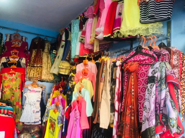 ladies-fancy-shop-for-sale-big-3