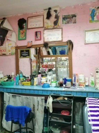 beauty-parlor-for-sale-big-3