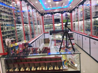 मोबाइल पसल वा स्पेस र डेकोरेसन बिक्रीमा