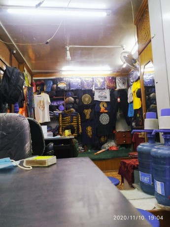 fancy-shop-for-sale-big-1