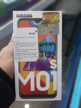 samsung-m01s-big-0