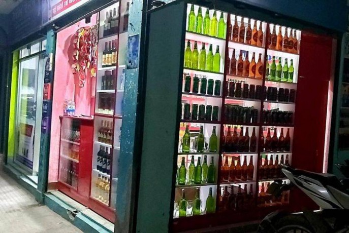 liquor-shop-for-sale-big-3