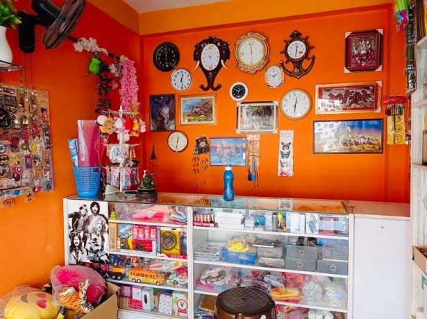 gift-shop-for-sale-big-3