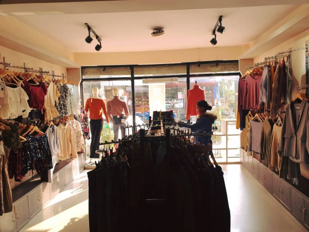 ladies-fancy-shop-for-sale-big-4