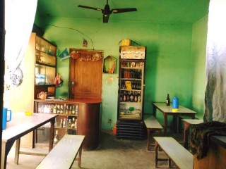 गोठाटारमा चलिरहेको खाजा घर सुलभ मुल्यमा बिक्रीमा