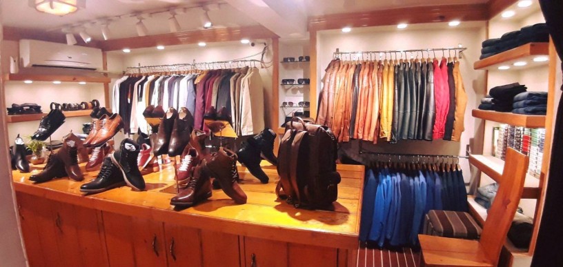 b-mall-l-mens-apparel-showroom-l-l-b-big-2
