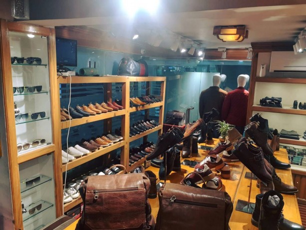 b-mall-l-mens-apparel-showroom-l-l-b-big-3