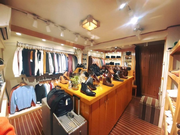 b-mall-l-mens-apparel-showroom-l-l-b-big-0