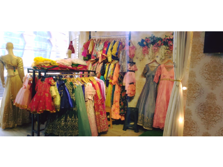 नयाँ बानेश्वरमा चलिरहेको Boutique सुलभ मुल्यमा बिक्रीमा