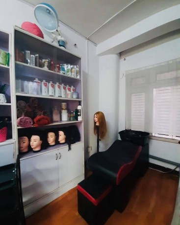 bl-l-beauty-parlor-l-l-b-big-1