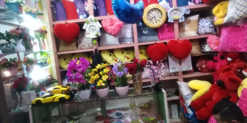 bl-l-gift-shop-doll-training-center-l-l-b-big-1