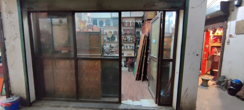 l-l-antique-shop-b-big-2