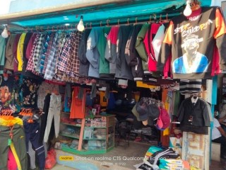 कपन मिलनचोकमा चलिरहेको जेन्स फेन्सी पसल सुलभ मुल्यमा बिक्रीमा