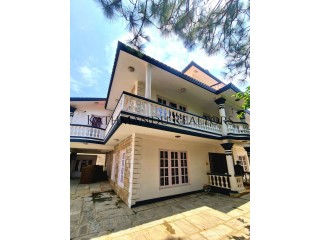 House on rent near Paradise Club, Chappal Karkhana