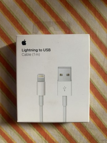 lightning-to-usb-cable-1-m-big-1