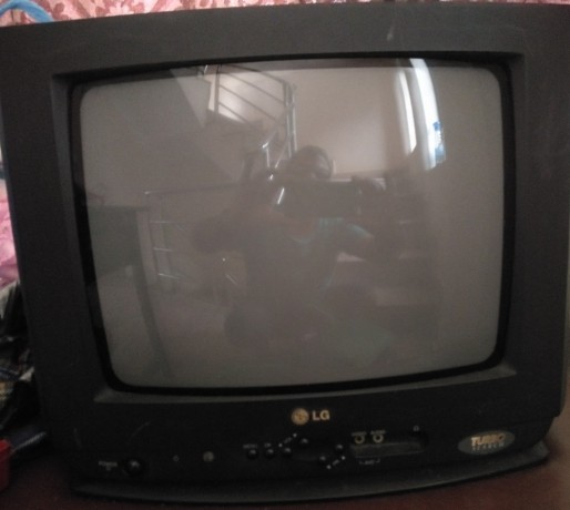 lg-tv-on-sale-14-inch-big-0