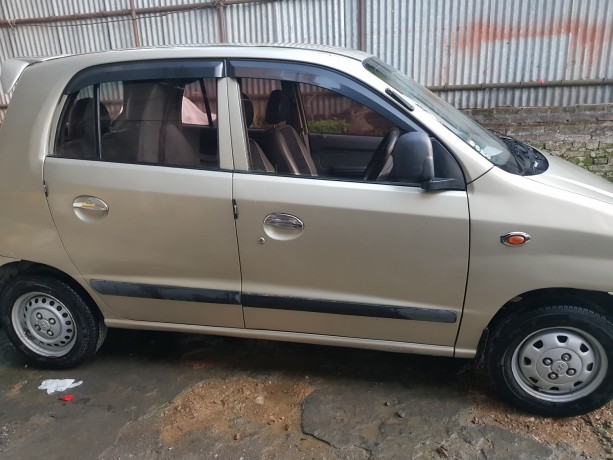 santro-2001-model-big-2